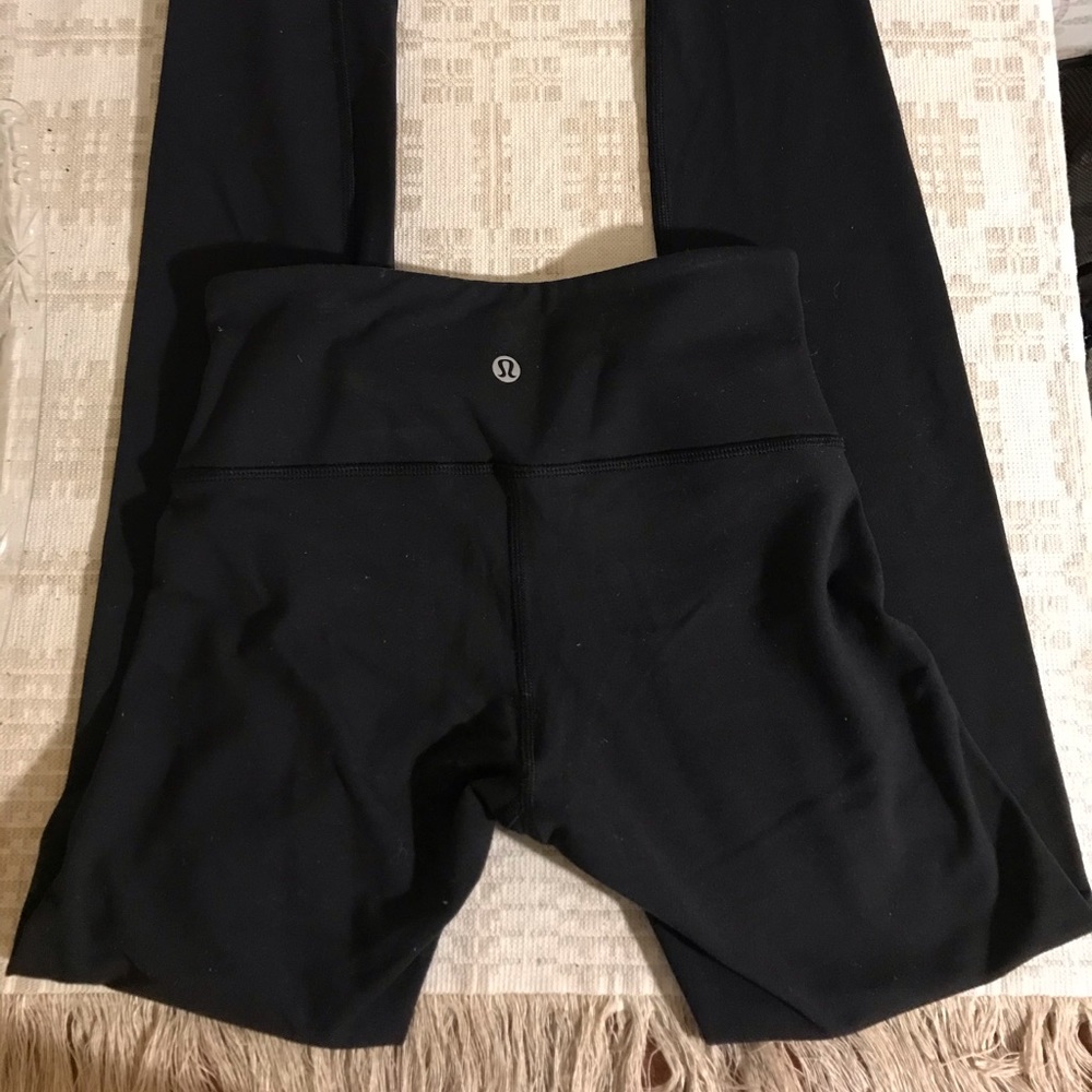 Lululemon Wunder Under leggings